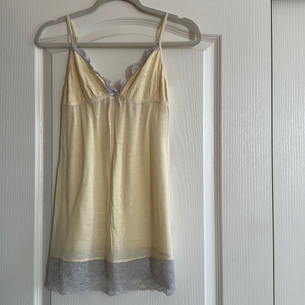 Pre-loved Victoria’s Secret Luxury Blend sleepwear -S